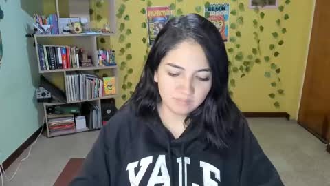 Mia  Wednesday to Sunday 730 am to 1030 am Colombian Hour D online show from February 10, 2025, 1:03 am