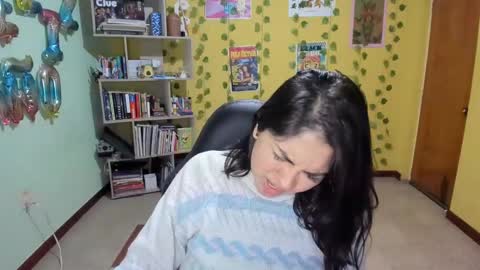 Mia  Wednesday to Sunday 730 am to 1030 am Colombian Hour D online show from March 10, 2025, 3:56 am