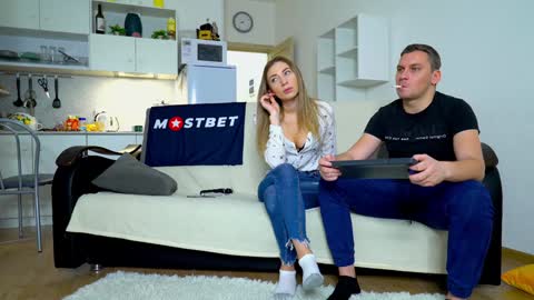 Snapshot of littlesweettifany chatting on December 22, 2024, 12:27 pm Little Tifany online show from December 22, 2024, 12:27 pm