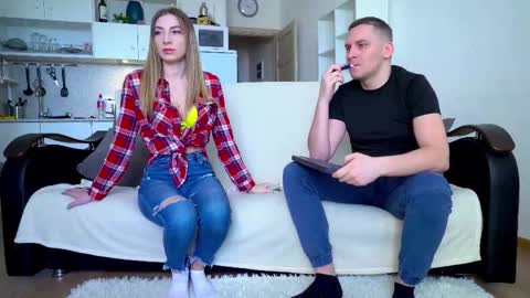 Snapshot of littlesweettifany chatting on February 19, 2025, 11:49 am Little Tifany online show from February 19, 2025, 11:49 am