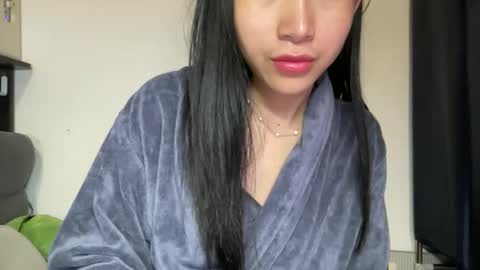 littlewaifu3784 online show from January 10, 2026, 4:20 pm