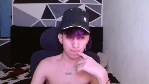 Snapshot of littlextrem chatting on December 15, 2024, 3:13 am Eros online show from December 15, 2024, 3:13 am
