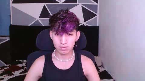 Snapshot of littlextrem chatting on December 16, 2024, 4:23 am Eros online show from December 16, 2024, 4:23 am