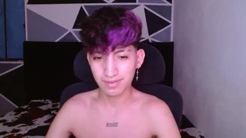 Snapshot of littlextrem chatting on December 19, 2024, 4:23 am Eros online show from December 19, 2024, 4:23 am