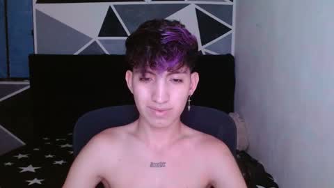 Snapshot of littlextrem chatting on January 1, 2025, 7:52 am Eros online show from January 1, 2025, 7:52 am