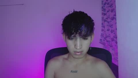 Snapshot of littlextrem chatting on January 24, 2025, 2:49 am Eros online show from January 24, 2025, 2:49 am