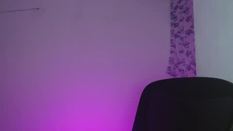 Snapshot of littlextrem chatting on January 24, 2025, 5:53 am Eros online show from January 24, 2025, 5:53 am