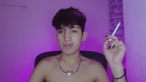 Snapshot of littlextrem chatting on February 1, 2025, 4:24 am Eros online show from February 1, 2025, 4:24 am