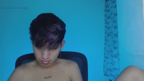 Snapshot of littlextrem chatting on February 24, 2025, 8:17 am Eros online show from February 24, 2025, 8:17 am