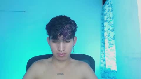 Snapshot of littlextrem chatting on February 24, 2025, 11:21 am Eros online show from February 24, 2025, 11:21 am