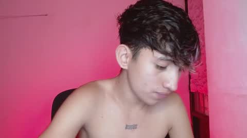 Snapshot of littlextrem chatting on February 28, 2025, 7:05 am Eros online show from February 28, 2025, 7:05 am