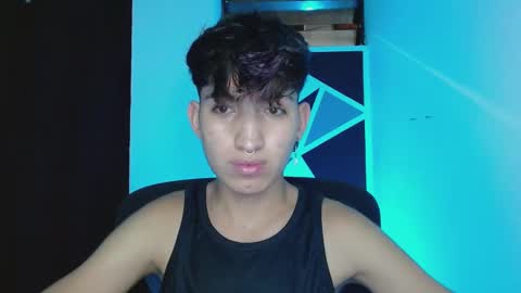 Snapshot of littlextrem chatting on March 7, 2025, 2:36 am Eros online show from March 7, 2025, 2:36 am
