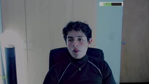 littlezhalem online show from November 18, 2025, 5:23 am