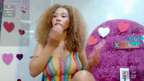 Snapshot of litzy_curly chatting on October 13, 2025, 4:51 pm Litzy online show from October 13, 2025, 4:51 pm
