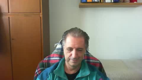 liuk53 online show from April 16, 2026, 12:50 pm