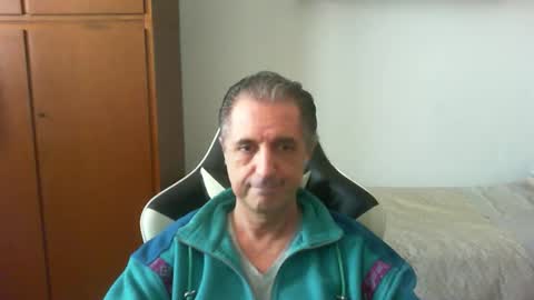 liuk53 online show from April 26, 2026, 12:14 pm