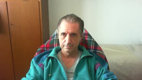 liuk53 online show from April 30, 2026, 12:33 pm