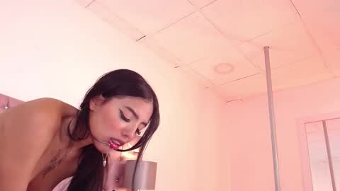 Nicky online show from October 5, 2025, 4:16 pm