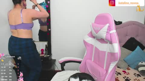 Katalina Novoa. online show from March 29, 2026, 2:33 am