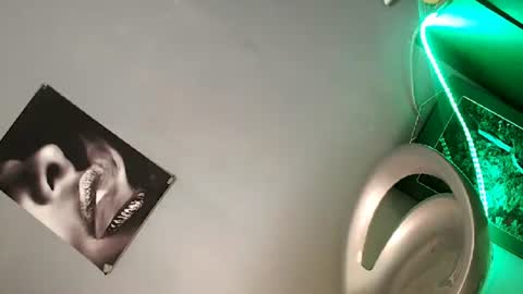 Snapshot of live_in_lover28 chatting on October 19, 2025, 10:21 pm Tasha Carter online show from October 19, 2025, 10:21 pm