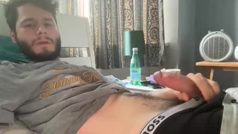 livefantesy4 online show from April 3, 2026, 9:51 am