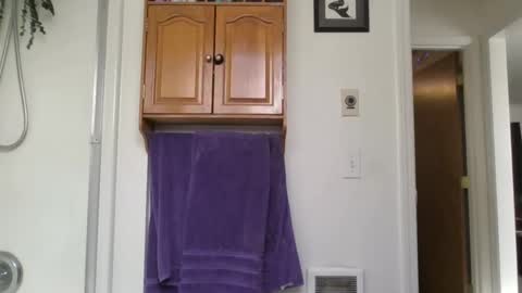 Liv Mirage online show from April 20, 2026, 10:00 pm