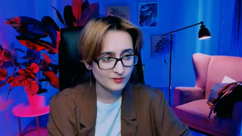 LixeLuna online show from May 7, 2026, 7:03 am