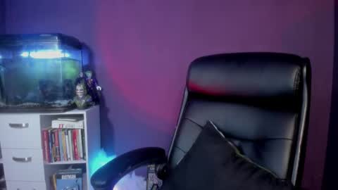 LixRose online show from February 15, 2026, 2:19 am