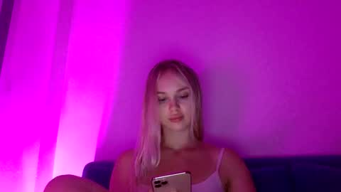 Liya online show from September 26, 2025, 2:10 pm