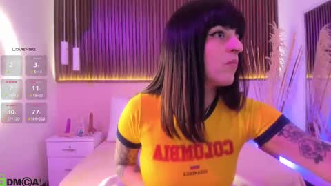 Snapshot of liz_grey_ chatting on June 24, 2026, 2:43 am online show from June 24, 2026, 2:43 am