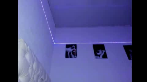 liza_25 online show from April 8, 2026, 5:40 am