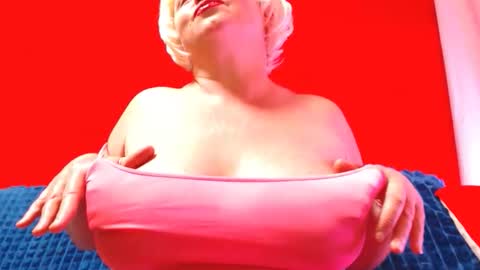 LizaBrazzer online show from April 21, 2026, 4:08 am