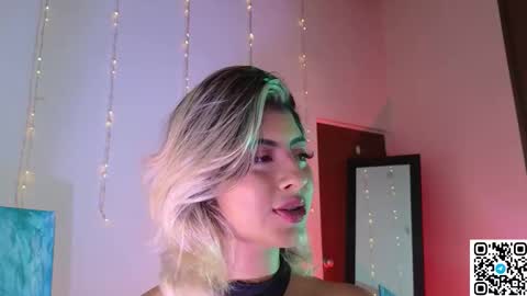 Lizeth online show from September 22, 2025, 4:58 am