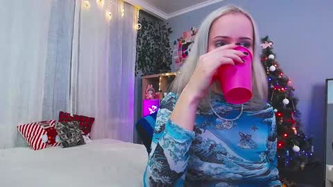 Lisa online show from December 9, 2024, 6:01 am