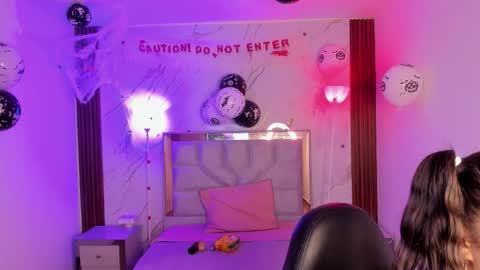 Snapshot of lizeth_salazar chatting on October 4, 2025, 12:03 pm lizeth_salazar online show from October 4, 2025, 12:03 pm