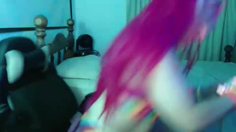 Snapshot of lizicherystrawbery chatting on May 18, 2026, 9:37 am Lizi Chery Strawbery online show from May 18, 2026, 9:37 am
