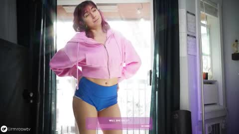 Liselle online show from February 23, 2026, 10:18 pm