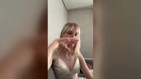 Lizzy online show from August 1, 2026, 7:07 am