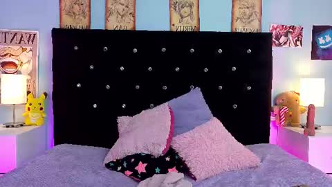 Lizz online show from July 14, 2026, 2:05 am