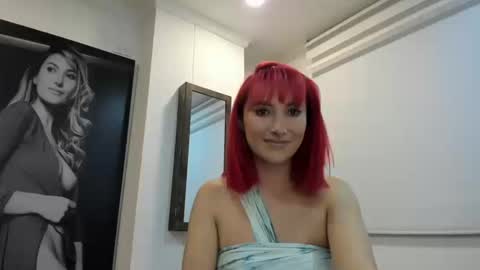 lizzdoux online show from October 18, 2025, 2:25 am