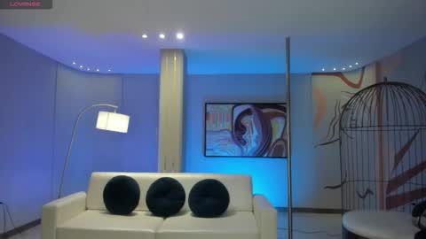 Lizzi  online show from October 28, 2025, 8:55 pm