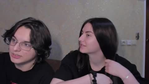 lizzi_muur online show from January 11, 2026, 6:35 pm