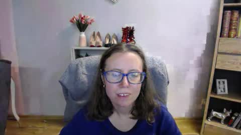 Lizzy online show from October 3, 2025, 4:53 am