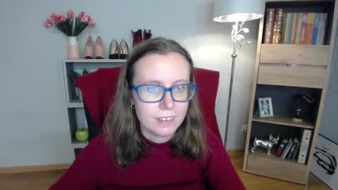 Snapshot of lizzy_sparkle chatting on November 17, 2025, 6:30 am Lizzy online show from November 17, 2025, 6:30 am