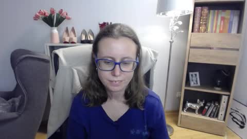 Snapshot of lizzy_sparkle chatting on November 21, 2025, 6:45 am Lizzy online show from November 21, 2025, 6:45 am