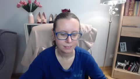 Snapshot of lizzy_sparkle chatting on December 2, 2025, 5:35 am Lizzy online show from December 2, 2025, 5:35 am