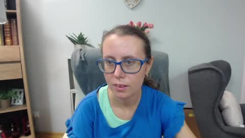 Lizzy online show from July 23, 2026, 4:54 am