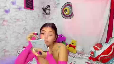 lizzy_sweet2 online show from September 8, 2025, 2:27 pm