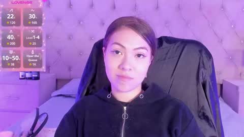 Lizzy Rossie online show from February 12, 2026, 1:28 pm