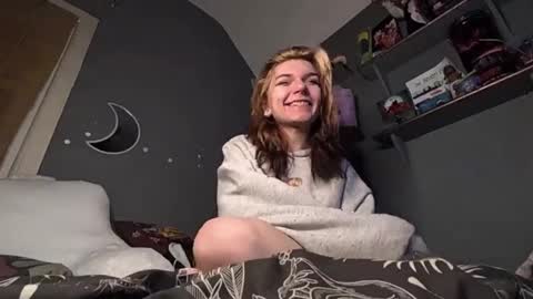 lizzybunny online show from December 9, 2024, 5:08 pm